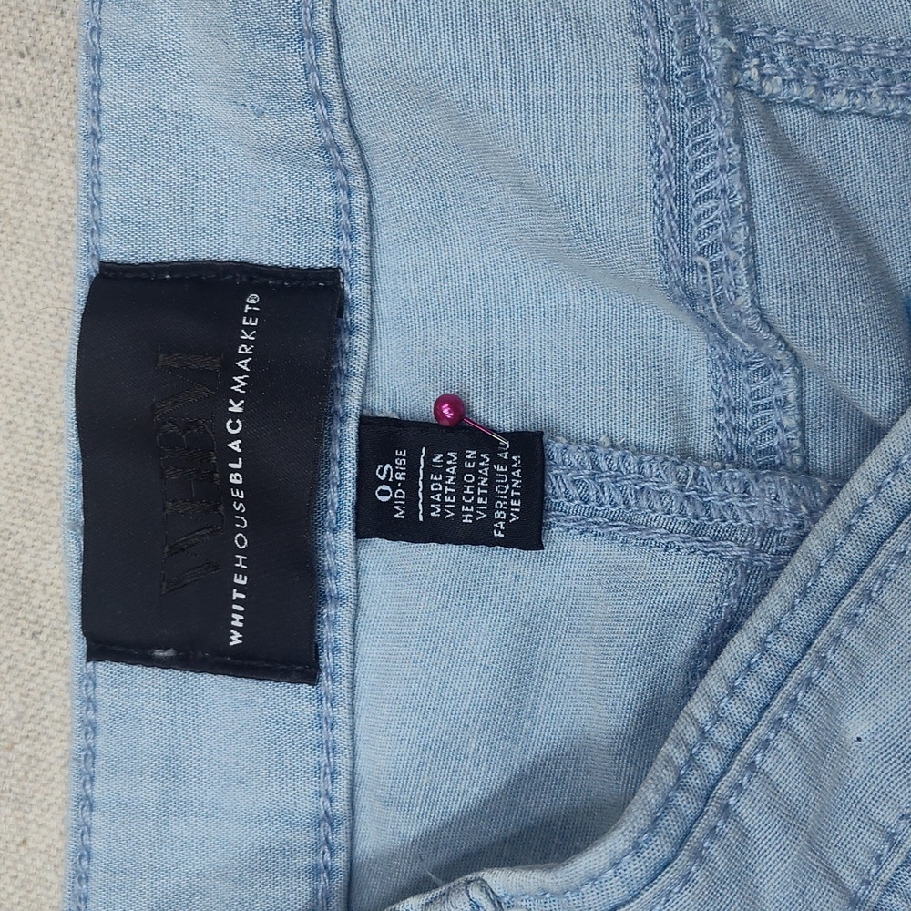 NWOT White House Black Market Pret A Pedi Light Blue Cropped Pants Sz 0S - Picture 3 of 6